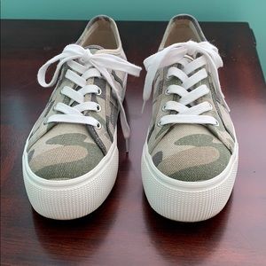 Steve Madden Camo Sneakers